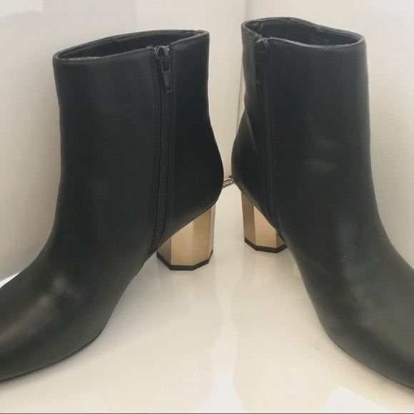 Geometric Heeled Leather Bootie - Picture 3 of 3